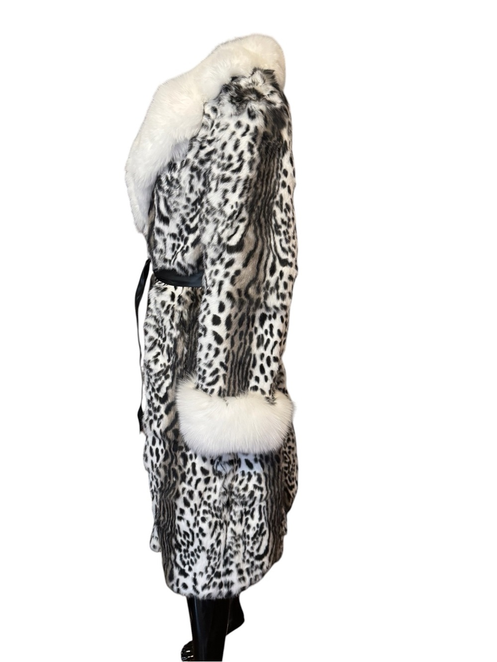 Luxury White & Black Leopard Print rabbit Fur Coat with White fox Collar - Picture 4 of 16